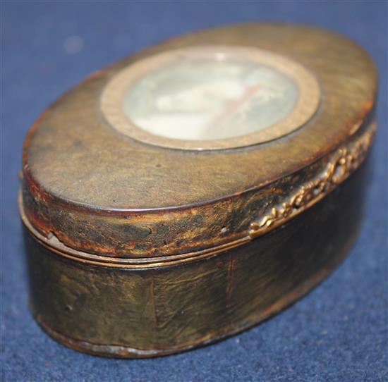 A Regency tortoiseshell snuff box inset with a miniature of a toy spaniel 3.5in.